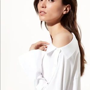 Aritzia Babaton Abram White Blouse